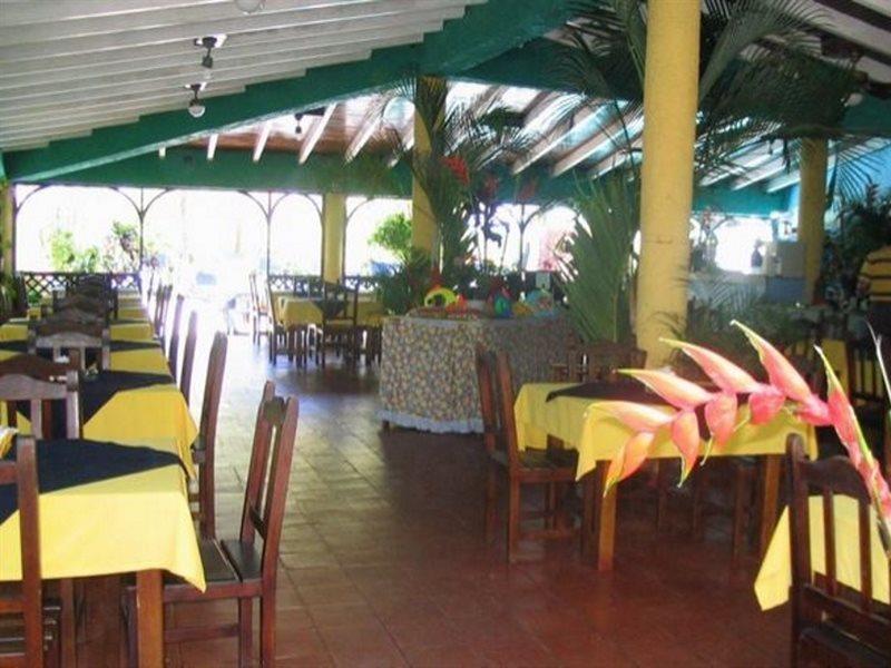 Miramar Village Playa El Agua Exterior foto